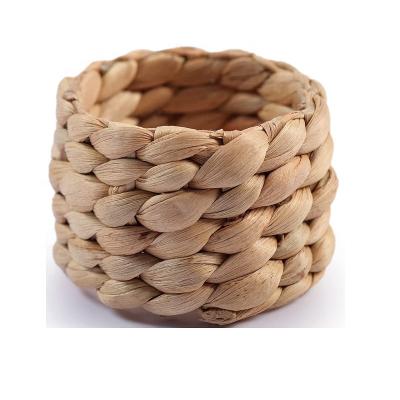 China Tender Viable in Handmade Craft Woven Napkin Rings and Gifts by Natural Water Hyacinth for Party, Wedding, Dinner Table Decoration for sale