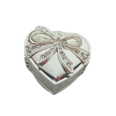 China Wedding decoration & Small Heart Shaped Gift Jewelry Box With Diamonds In Silver Plated for sale