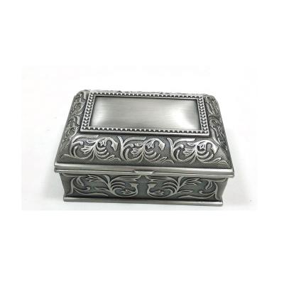 China Wedding decoration & Gift Rectangle Zinc Alloy Small Jewelry Box With Classic Flower Patternin Plated Pewter for sale