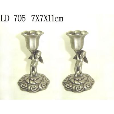 China Lovely home decoration corner flower metal twin candle holder for sale