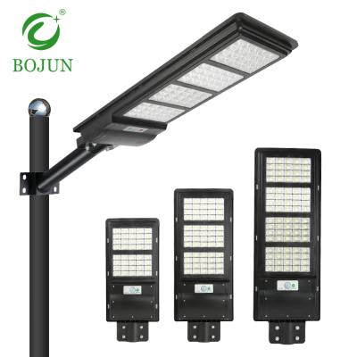 China ROAD warranty Ip65 outdoor waterproof 60w 90w 120w 1 year all in one integrated solar led road light for sale