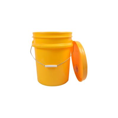 China Professional Cheap 20L PP Manufactures Plastics Buckets With Lid for sale