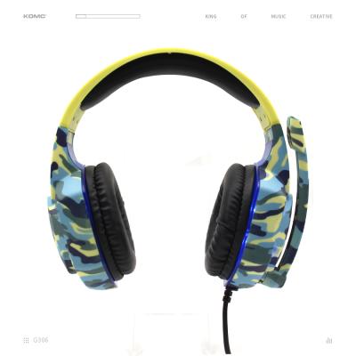 China Soft Headband PC Gaming Headset Adjustable Headband Earmuffs Headphones Led Lights Camouflage Earphone Noise Canceling With High Sensitive MIC for sale