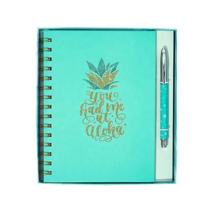 China Holiday decoration & Cute Gift 2020 New Design Business Notebook And Pen Set , Custom Printing Stationery Gift Set For Men for sale