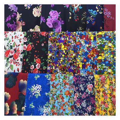 China Stocklot 30s 45s Woven 100-120gsm Organic Floral Leaf 100% Viscose Spun Rayon Fabrics Reactive Printed Viscose Spun Rayon Fabrics for sale