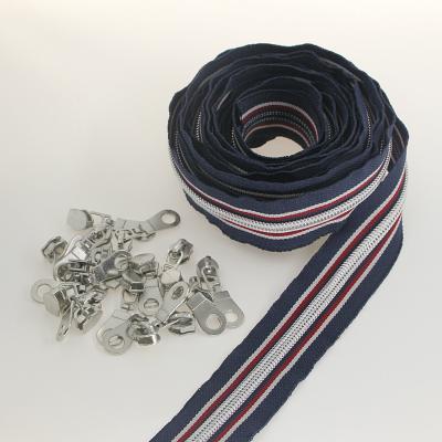 China Sustainable Colored Zipper Continuous Zipper For Bags for sale