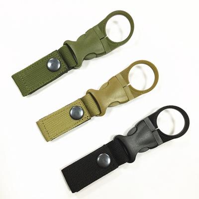 China Mini Water Bottle Buckle Fashionable Portable Lightweight Multi-Functional, Tactical Nylon Plastic Survival Clip Carabiner Bottle Buckle for sale