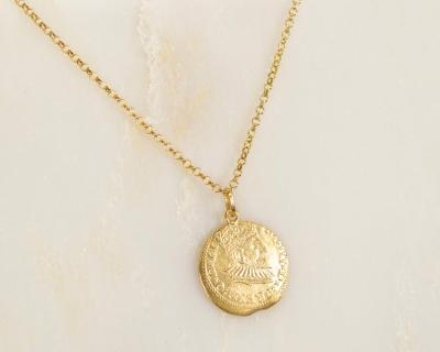 China Eico Eico 18K Gold Thin Layer Double Sided Coin Necklace Men's Medallion Necklace for sale