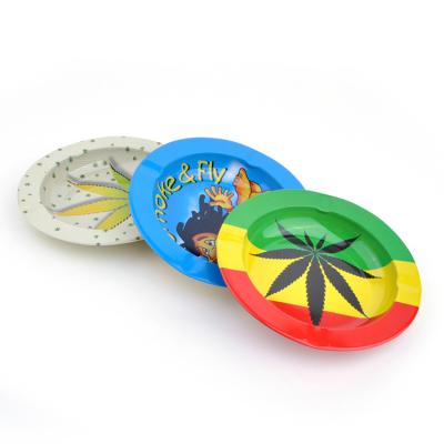 China Selling Tray Iron Tray Ashtray Portable Metal Ashtray Tray Ashtray Best Small Ashtray for sale