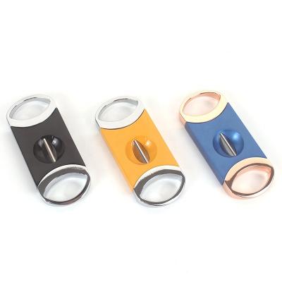 China Hot Sale Cigar Cutter Accessories Single Blade Cigar Cutter V Cutter Zinc Alloy Black OEM Two Tone Cigar Cool Hot for sale