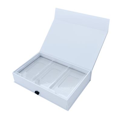 China Recycled Materials Packaging Boxes Perfume Set Custom Luxury Paper Gift Boxes for sale