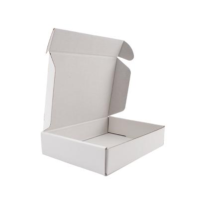 China Recycled Materials Custom Printed Spot UV Gold Foil Corrugated Box Paper Boxes for sale