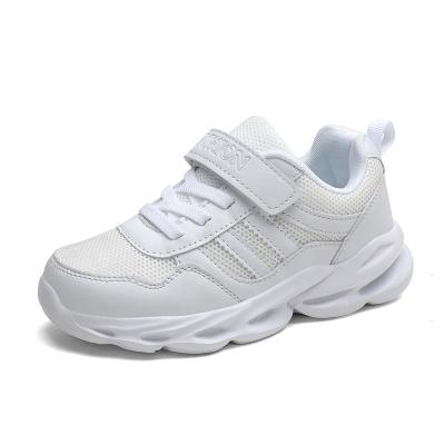 China 2021 Autumn Boys Shoes Mesh Breathable Waterproof Lightweight Children's Sports School White Shoes for sale