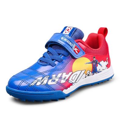 China 2021 New Light Weight Fashion Sneaker Kids Soccer Shoes Wholesale Boys Sport Shoes For Soccer Training for sale