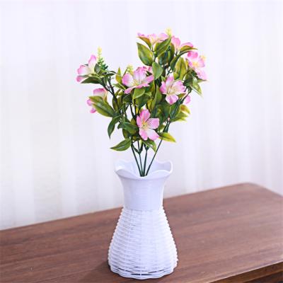 China Wholesale Direct Simulation Home Happy Home Decoration Fake Chrysanthemum Decoration White Artificial Flowers for sale