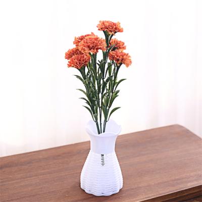 China Good Quality Competitive Price Decoration Plastic Flower Petals Fake Flowers Home Decor Artificial Carnations Wholesale for sale