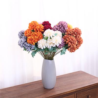 China Hot Sale Plastic Chrysanthemums Decoration Home Decor Artificial Flowers Fake Flower Centerpieces For Wedding for sale