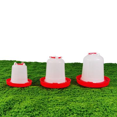 China Durable Cone Shaped Plastic Bird Watering Dispensers Easy Install 3 L Capacity for sale