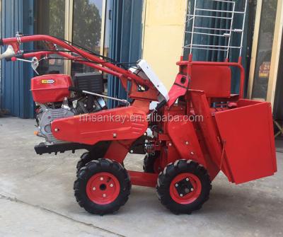 China Corn Mill Supply And Widely Used Mini Walking Tractor Farm Driven Corn Harvester for sale