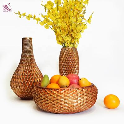 China Suanti Luxury Handmade Decorative Resin Tabletop Flower Vases Set Gold Home Luxury Wedding Decoration Art Decor Modern Fancy Vase for sale