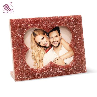 China Nordic Resin Christmas Photo Frame Suanti Mother's Day Eco-friendly Multy Custom Picture Frame Decoration for sale