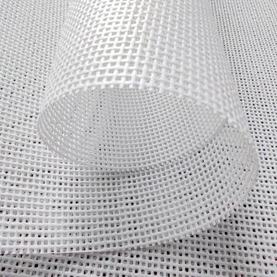 Cina Il PVC tessuto rivestito del vinile NFPA701 ha ricoperto Mesh Fabric Windproof in vendita