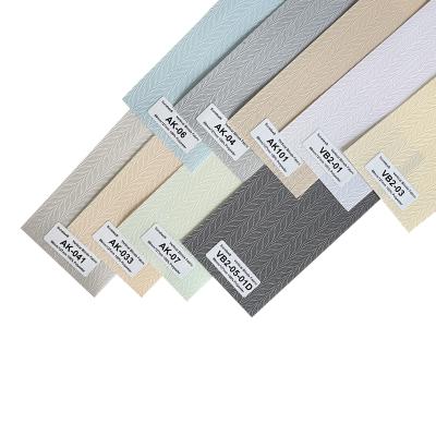 China Verticale kleuren Stof Privacy Decoratieve Range Blinds To Go Wide Patterned Roller Shades Blinds Te koop