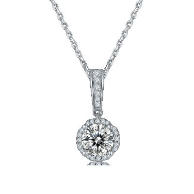 China Environmental Friendly Vvs Moissanite Sterling Silver Pendant Chain Pendants Women for sale