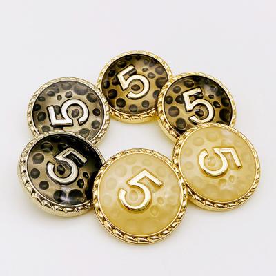 China Nickel Free Stock Supply 18mm~23mmFactory Round 5 Character Leg Metal Buttons for sale