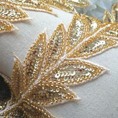 China New viable! Silver Sequin 3D Long Leaf Lace Applique Beading Bridal Patch, Embroidered Appliques For Headwear, Garment Sash for sale