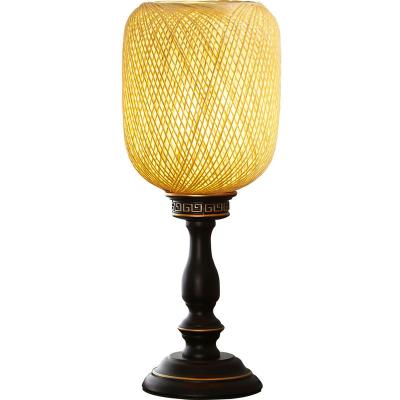 China Zhongshan factory wholesale retro table lamp metal body rattan shade E27 lamp head for hotel restaurants study room 2022 new for sale