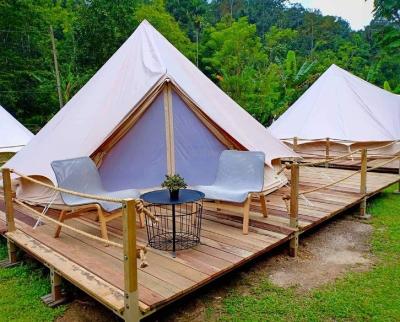 China Easy Install New Design Oxford Waterproof Fabric Outdoor Glamping Bell Tents For Resorts for sale