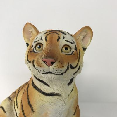 China Decorative Animal Tiger Cute Sculpture, High Quality China Polyresin Tiger Gifts for sale