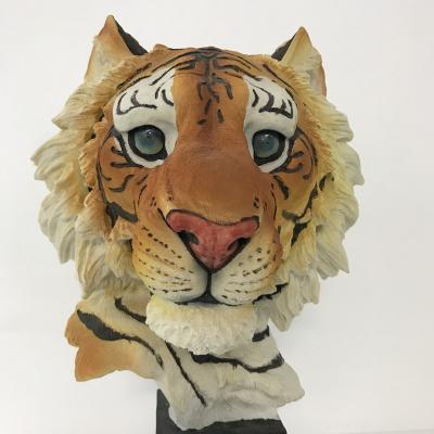 China China Polyresin Decorative Tiger Head Sculpture, High Quality Tiger Head Decor on Table for sale