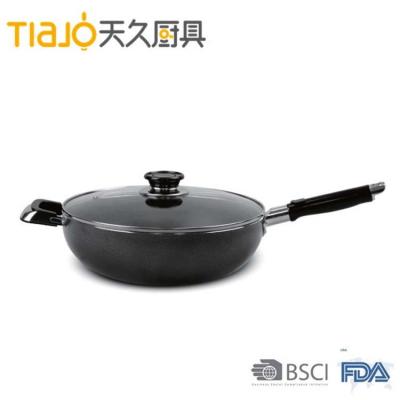 China Durable non-stick wok with powder coat exterior includes glass lid for sale