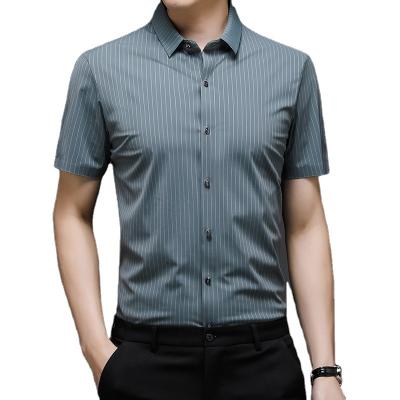 China Anti-pilling 2022 seamless men dress plaid male clothes cotton social casual formal office shirt man short sleeve shirts for men for sale