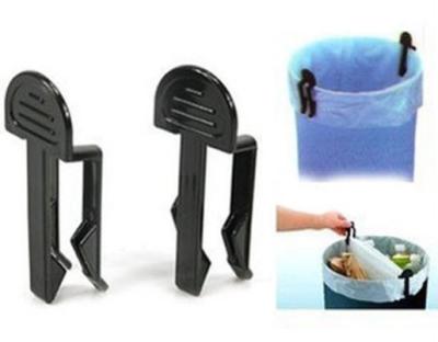 China Viable High Quality Plastic Bag 2Pcs Clips Black Staples Cheap Mini Home Tools Waste for sale