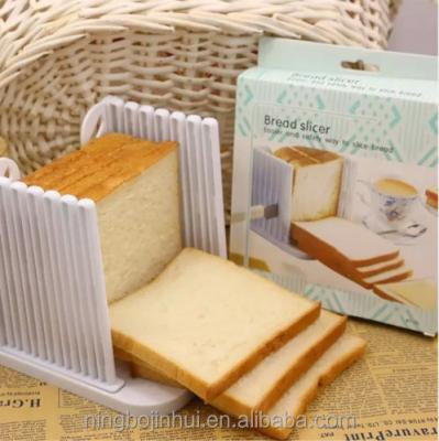 China 2017 Disposable New Bread Slicing Tools Bread Bread Toast Sandwich Slicer Cutter Mold Maker Bakery Tools and Pastry Tools Kitchen for sale