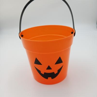 China Orange PP Pumpkin Halloween Bucket for Kids Candy Basket Trick or Treat Bucket for sale