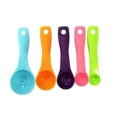 China Sustainable Food Grade Kitchen Plastic Measuring Spoons / Doser With Plastic Colored Spoon for sale