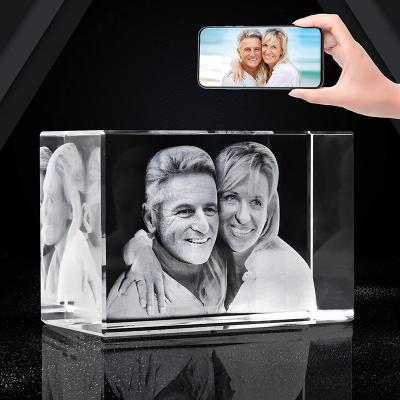 China China Personalized Custom 3D Etched Artwork Glass Block Paperweight Laser Engraving Photo Crystal Glass Cube For Valentine's Day Gift for sale