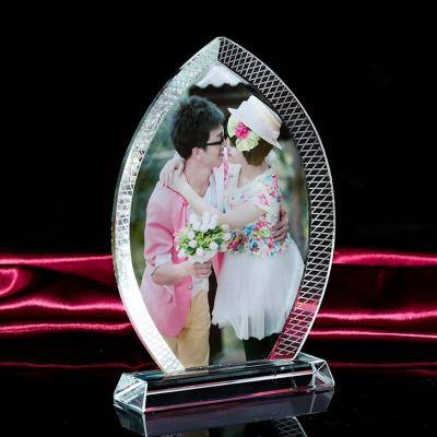 China Wholesale Custom High Transparant 3d Empty Crystal Trophy Crystal Photo Frame For Wedding Gifts for sale