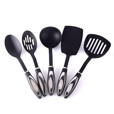 China Sustainable Nylon Kitchen Utensils Set Cooking Spoon Spatula Non-Stick Plastic Cookware Set for sale