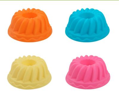 China Sustainable Baking Tools Food Grade Silicone Muffin Cup Oven Using Circular Muffin Cup for sale