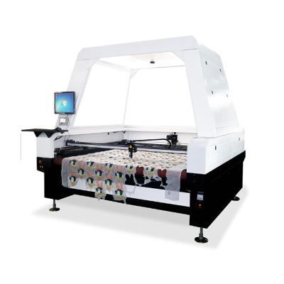 中国 Automatic Feeding Laser Cutter Laser Cutting Machine With SCCD Camera For Fabrics Printing 販売のため