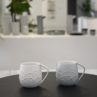 China Durable Crinkle Design Outdoor Items Bulk Fine China Mugs / Ceramic Coffee Mug for sale