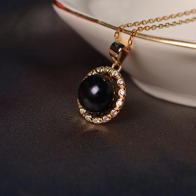 China TRENDY Korean Creative Solid 925 Natural Freshwater Black Inlaid Sterling Silver Gold Plated Zircon Love Circle Pendant Pearl Necklace for sale