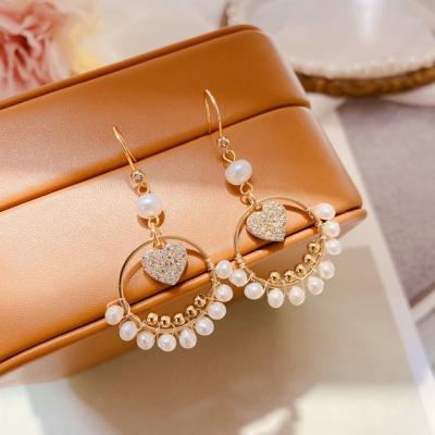 China 14k Big Circle Love Earrings Danglers Tassel Romantic Smart Natural Gold Plated Freshwater Pearl Temperament Dangling Ear Hooks Earrings for sale