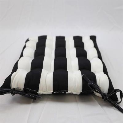 China 2021 Fire Retardant Modern Design White And Black Stripe Fire Retardant Recycle Waterproof Anti Dust Mite Cushion Relax Chair Cushion For Daily Use for sale