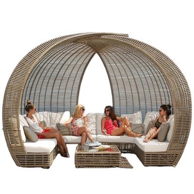 China Comfortable round outdoor creative rattan leisure chair fashion furniture garden bed extended bed garden bed for sale